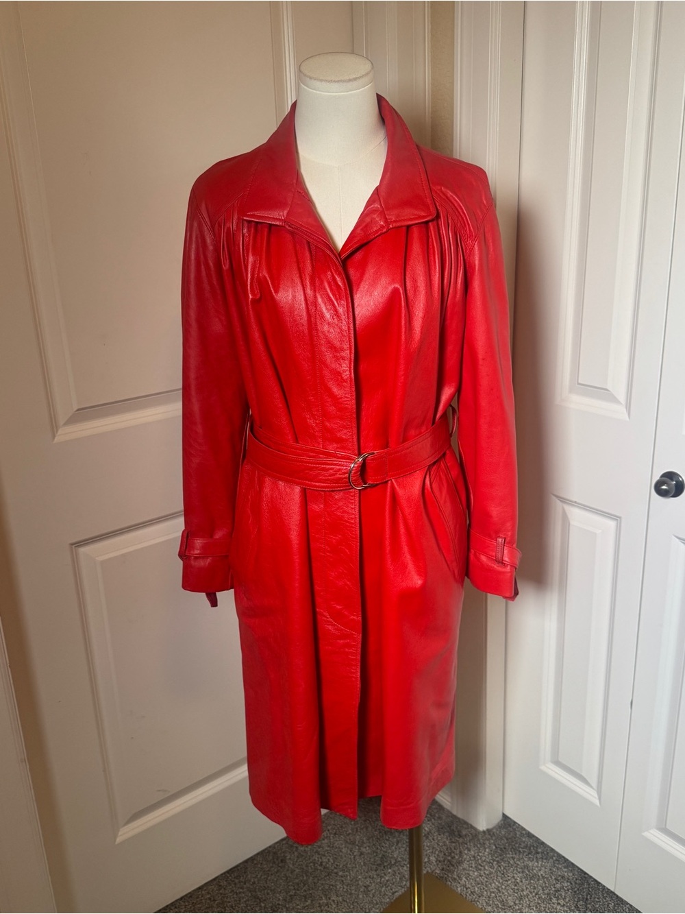 Vintage Breier Amsterdam Red Leather Trench Coat Belted Women’s 8 USA